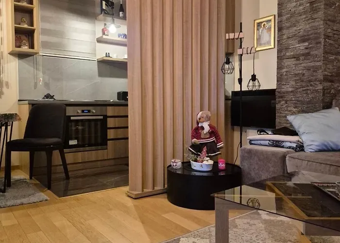 アパート Vivien ズラティボール